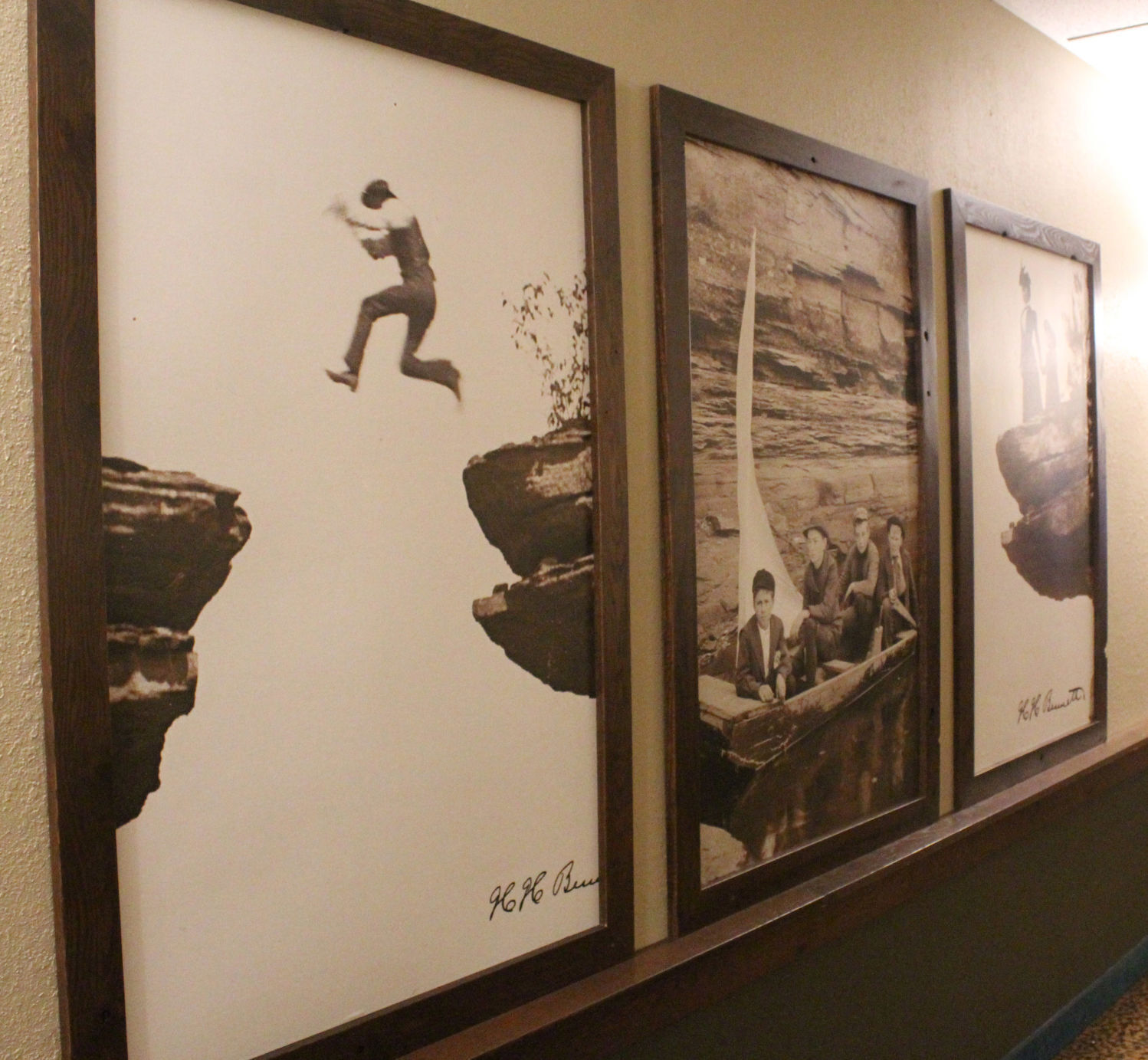 Chula Vista Bennett photos in hall